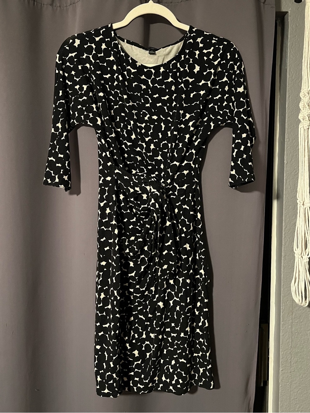 Ann Taylor Black and White Printed Tie-Waist Midi Dress